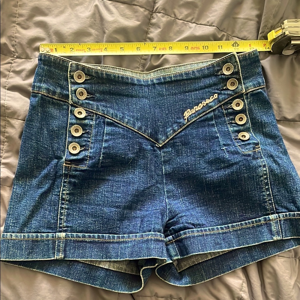 PARASUCO high waisted vintage denim shorts, near perfect condition!